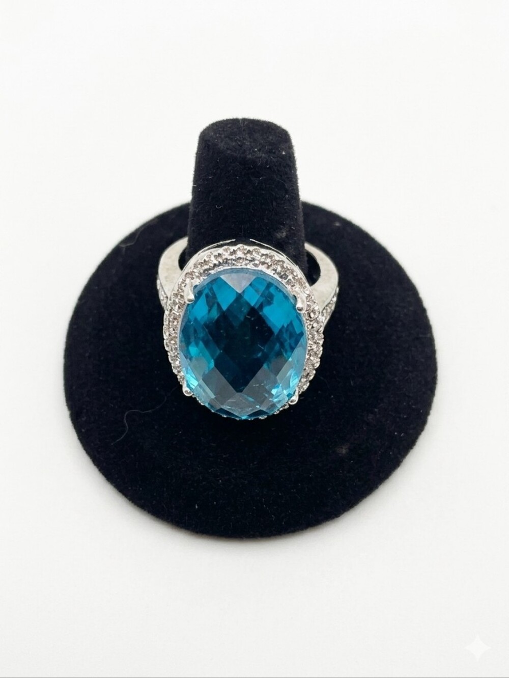 Silver Tone Blue Faceted Cocktail Halo Statement Ring Size 9